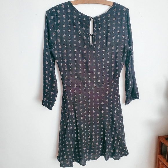 Hollister all over print dress - Picture 4 of 5